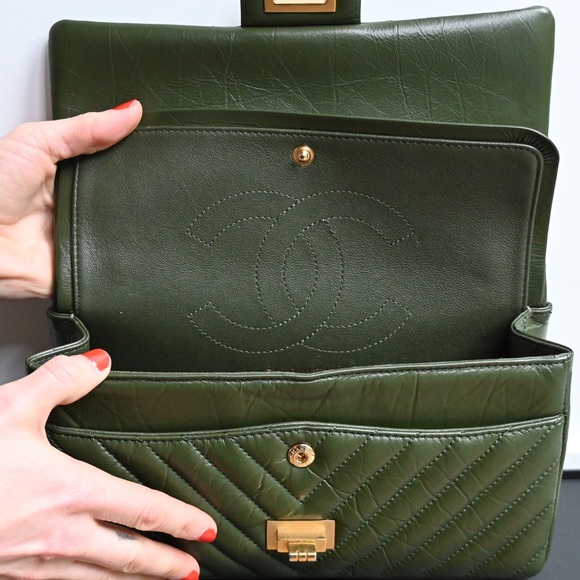 Chanel reissue 2.55 classic flap bag - Picture 4 of 10